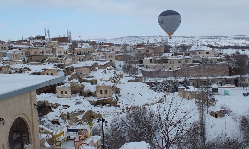 Dilek Tepesi Cave Hotel