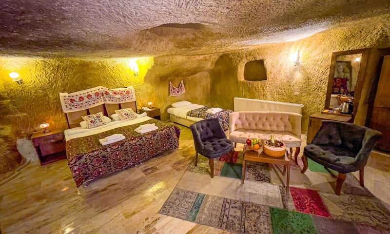 Heritage Cave Suites