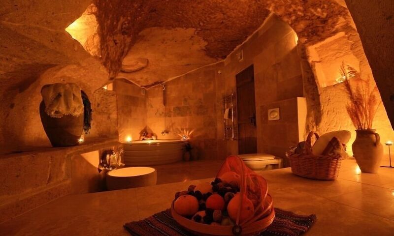 Jerveni Cave Hotel