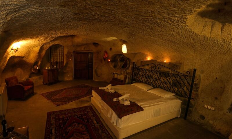 Cave Art Hotel