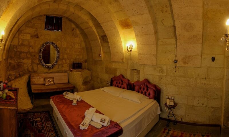 Cave Art Hotel