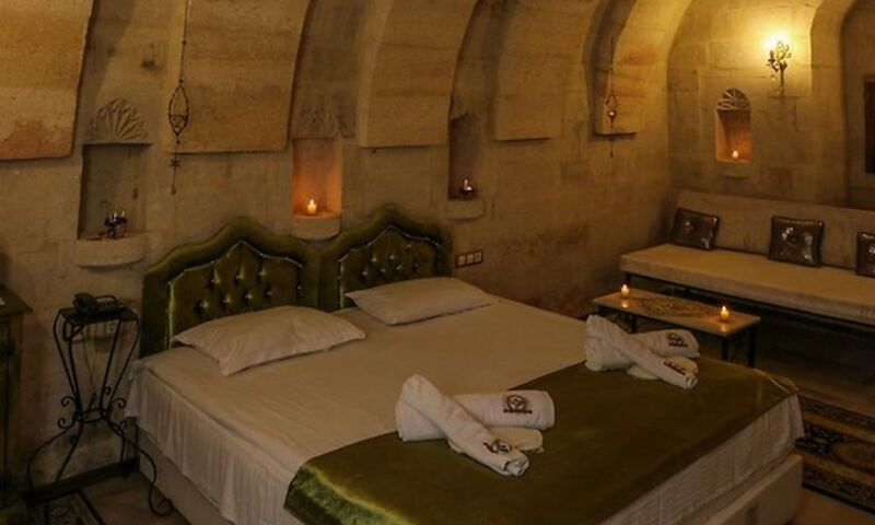 Cave Art Hotel